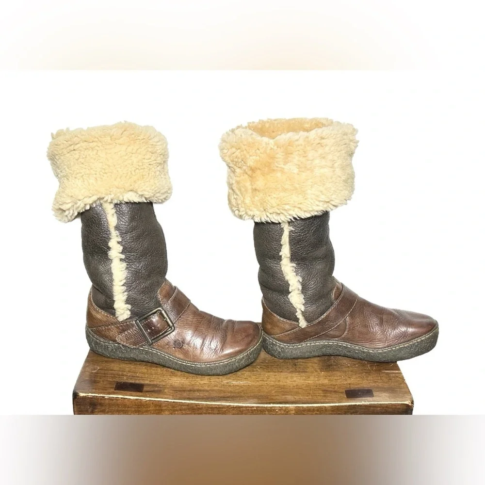 Vintage Born Western Leather Shearling Knee High Boots in Brown & Cream, Size 7